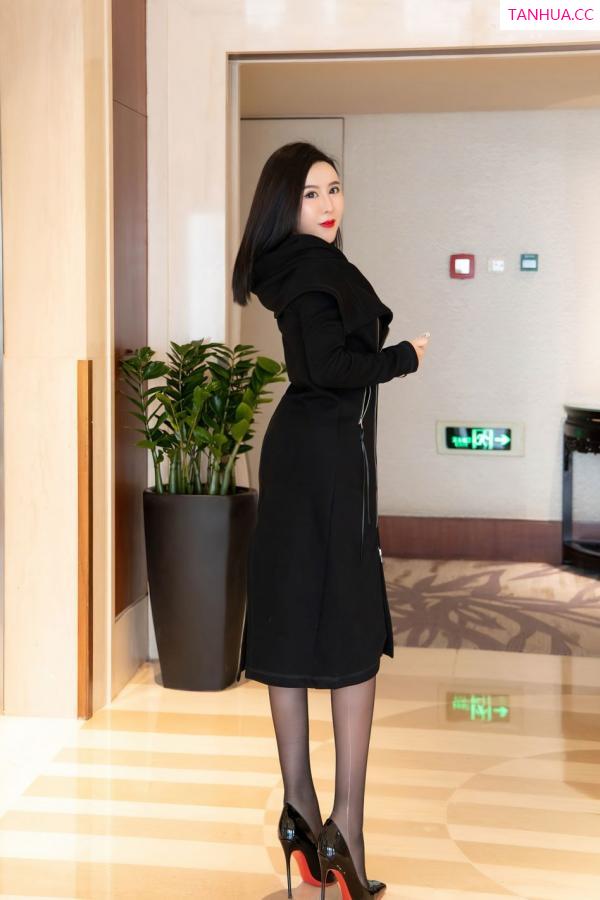 MODEL伊若  [XiuRen]高清写真图 2022.04.11 No.4844 伊诺第5张图片